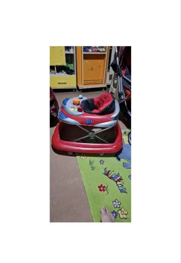 لوازم کودک و کمد و طبقه و تخت کودک|کالسکه و لوازم جانبی|قم, پردیسان|دیوار