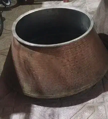 قزقان مسی پنجاه سال پیش|ظروف پختوپز|بروجن, |دیوار