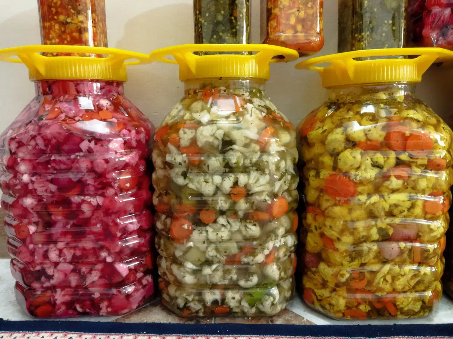 ترشی‌های خانگی سنتی و خوش‌طعم|خوردنی و آشامیدنی|شاهدشهر, |دیوار