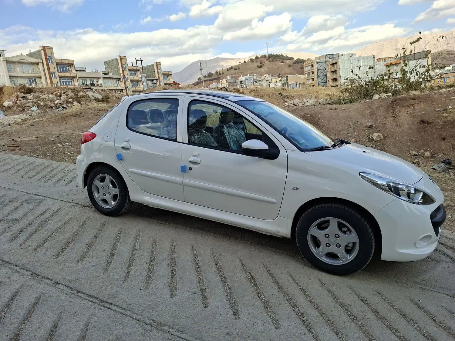 پژو۲۰۷پاناروماT5p|خودرو سواری و وانت|جوانرود, |دیوار