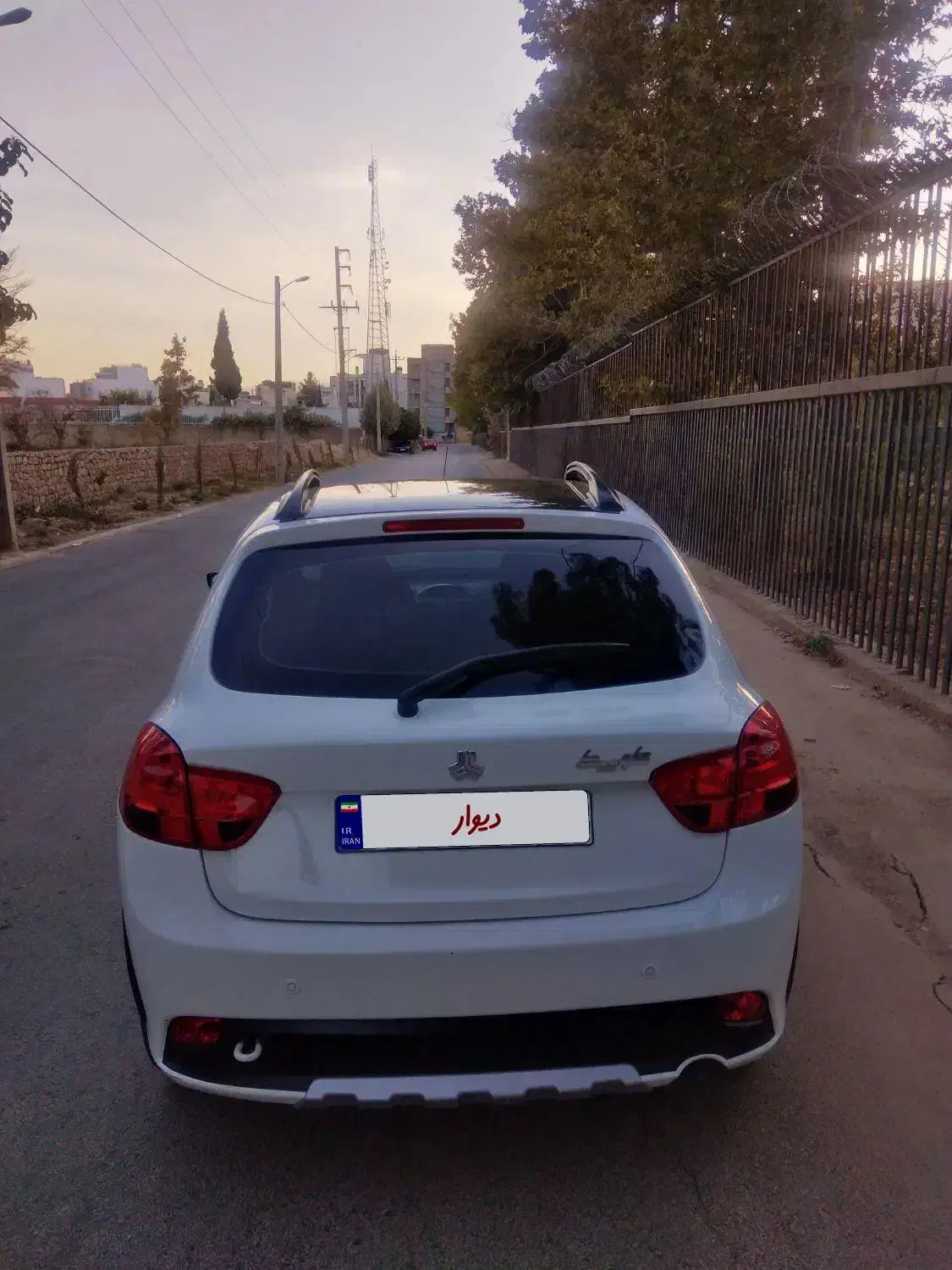 کوئیک RS سفید مشکی 1403|خودرو سواری و وانت|شیراز, دینکان|دیوار