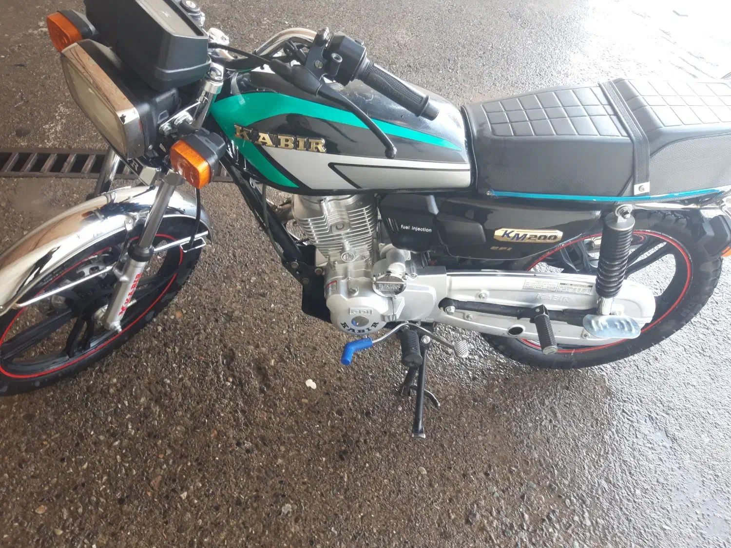 موتور کبیر ۲۰۰ مدل ۴۰۲ در حد ۸ هزار کار|موتورسیکلت|سبزوار, هفت تیر|دیوار