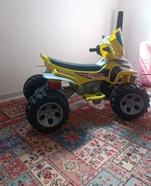 موتور شارژی دو موتوره سالم و در حد نو|اسباببازی|بندر گناوه, |دیوار