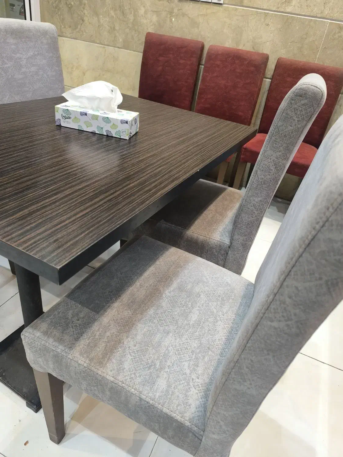 میز و صندلی رستورانی ۲۰ جفت|میز و صندلی غذاخوری|مشهد مرغاب, |دیوار