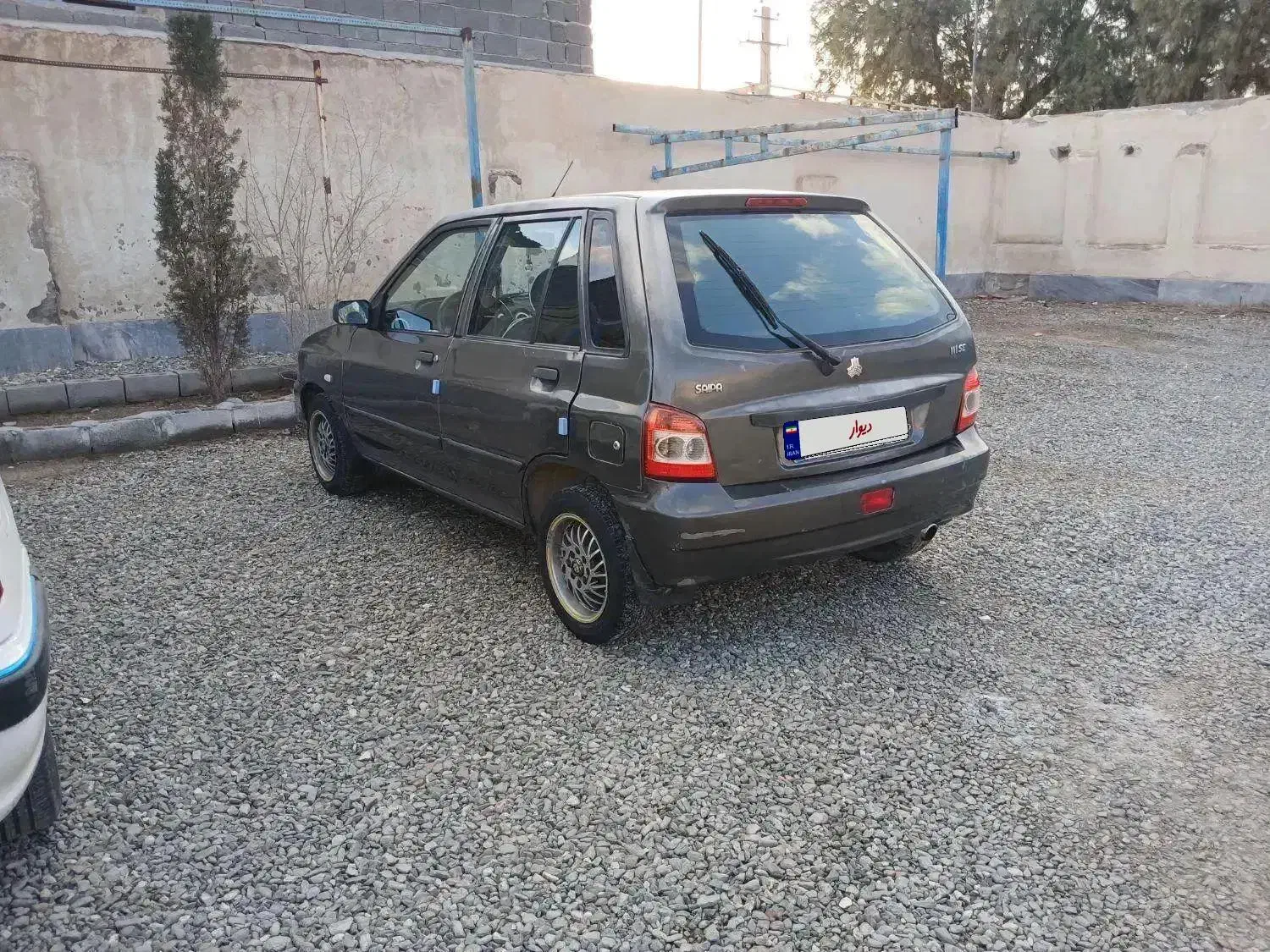 ۱۱۱کارمندی مدل۹۲|خودرو سواری و وانت|زاهدان, |دیوار