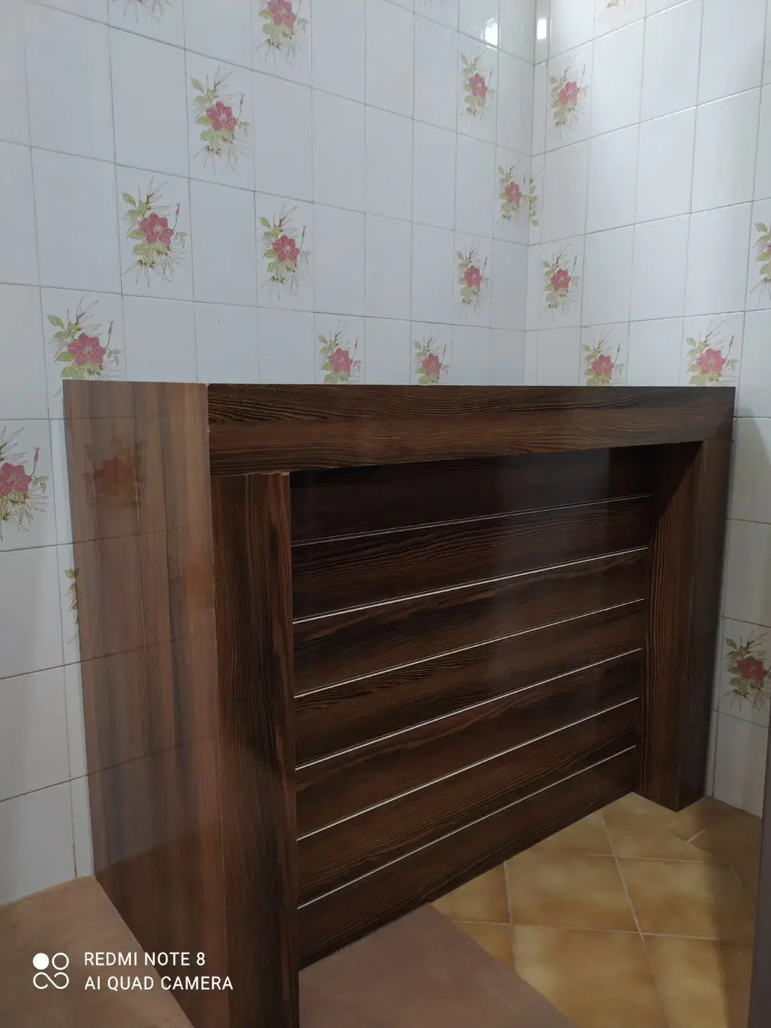 میز|میز و صندلی غذاخوری|مشهد, هفت تیر (آب و برق)|دیوار