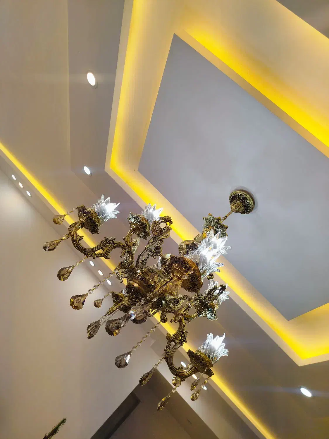 لوستر برنجی|لوستر و چراغ آویز|تربتحیدریه, شهرک ولیعصر|دیوار