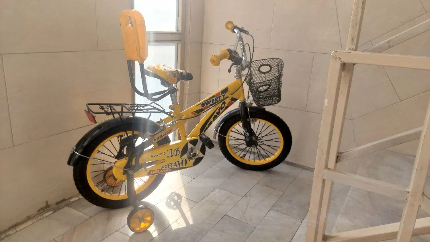 دوچرخه ۱۶ در حد نو|دوچرخه، اسکیت، اسکوتر|ری, شهادت|دیوار