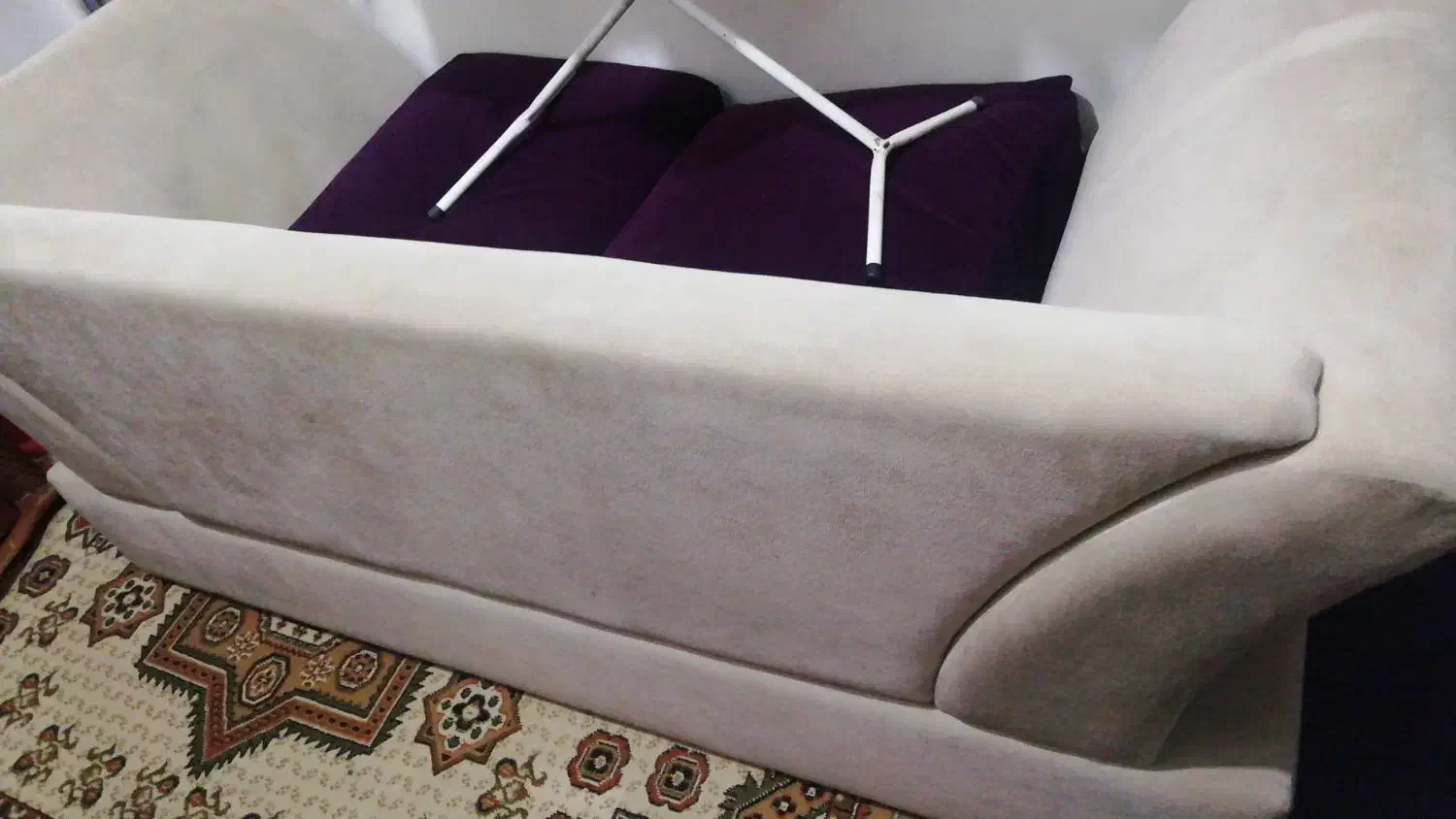 مبل راحتی مفت مفت|مبلمان خانگی و میز عسلی|مشهد, کاظم آباد پنجشنبه|دیوار