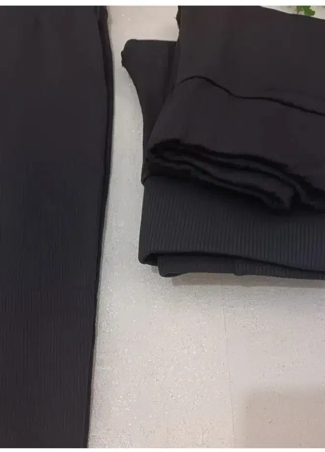 لگ‌ کبریتی تو کرکی|لباس|میانه, |دیوار