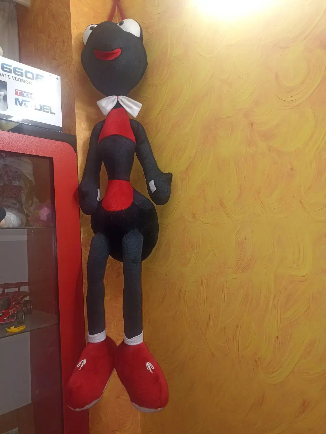 عروسک|اسباب‌بازی بچه|اصفهان, پوریای ولی|دیوار