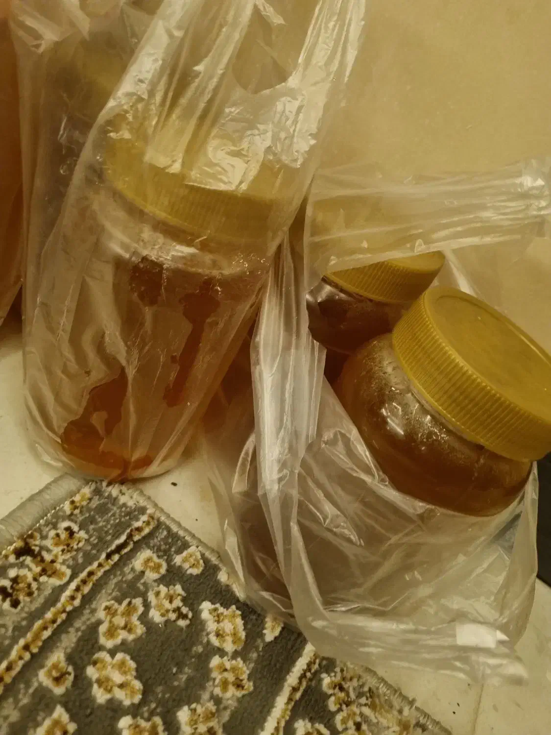 عسل،گون،۱۰۰٪خالص|خوردنی و آشامیدنی|مشهد, احمدآباد|دیوار