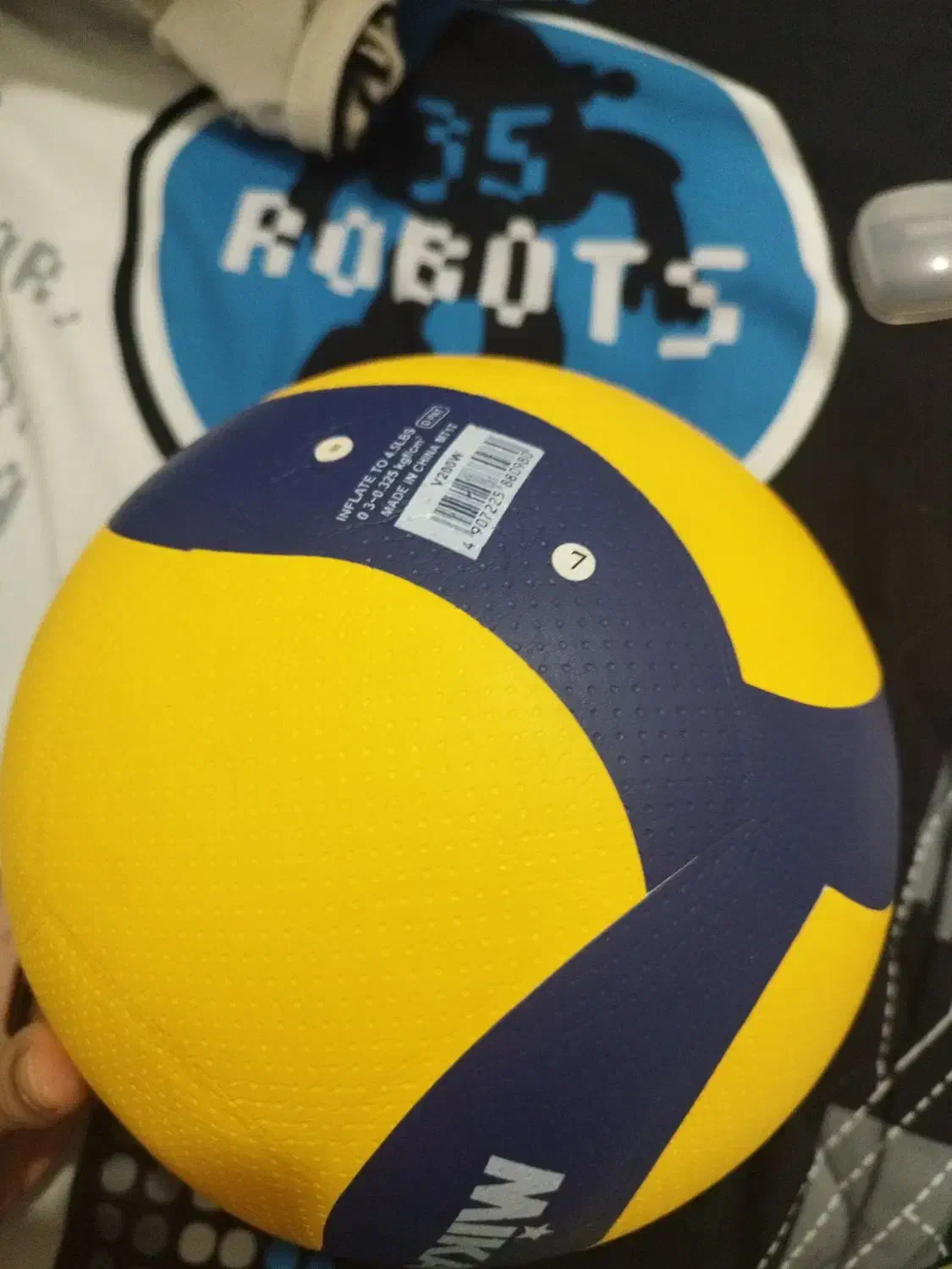 توپ فوتسال و والیبال|ورزشهای توپی|شاهینشهر, فردوسی|دیوار