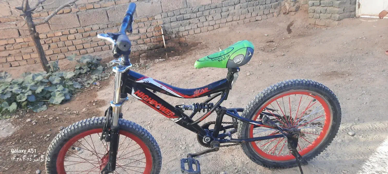 چرخه ۲۰سالم وتمیز|دوچرخه، اسکیت، اسکوتر|بالا ولایت, |دیوار