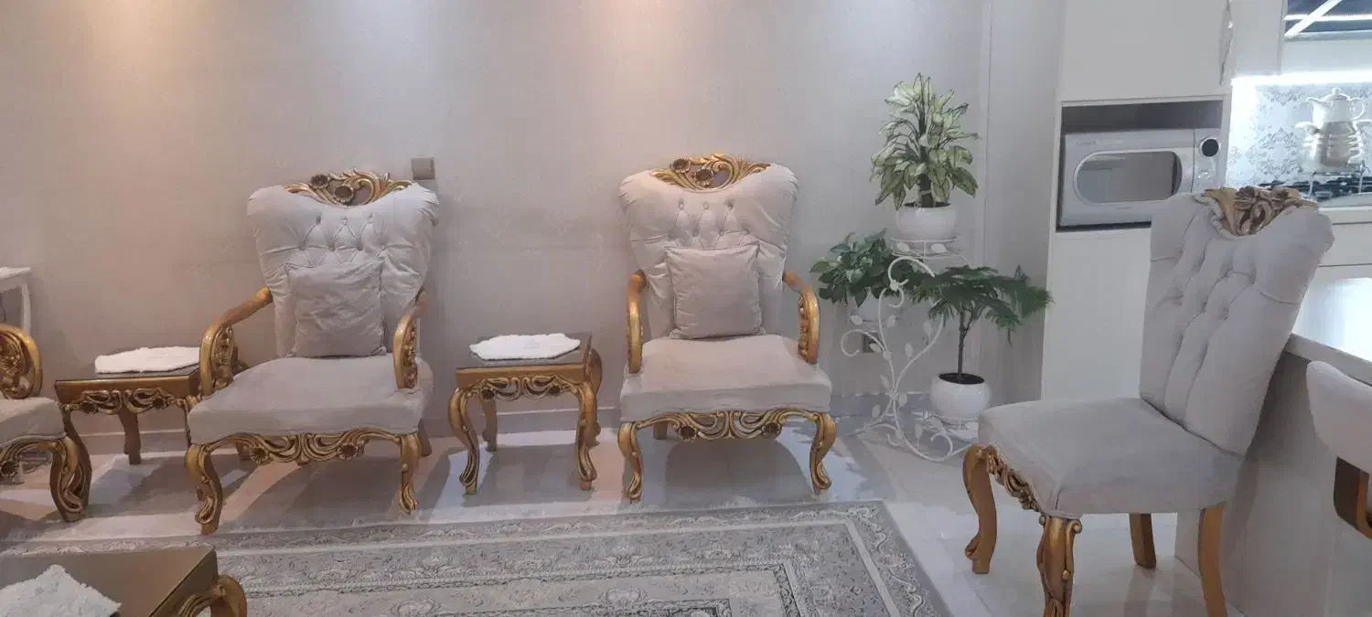 مبل کلاسیک ۹نفره|مبلمان خانگی و میز عسلی|پردیس, فاز ۴|دیوار