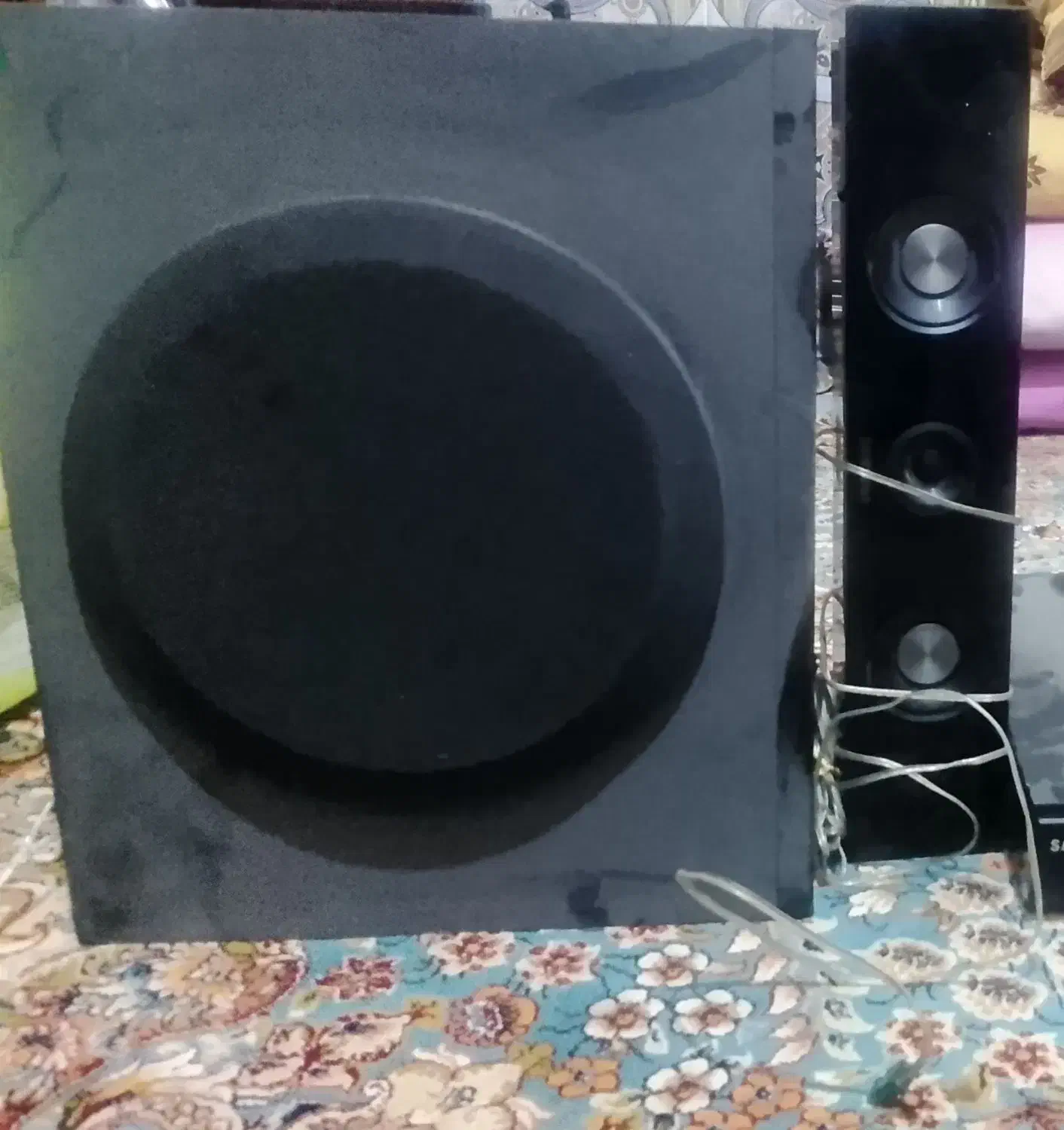 اسپیکر هفت تیکه و آرد سه کیسه|سیستم صوتی خانگی|هیرمند, |دیوار