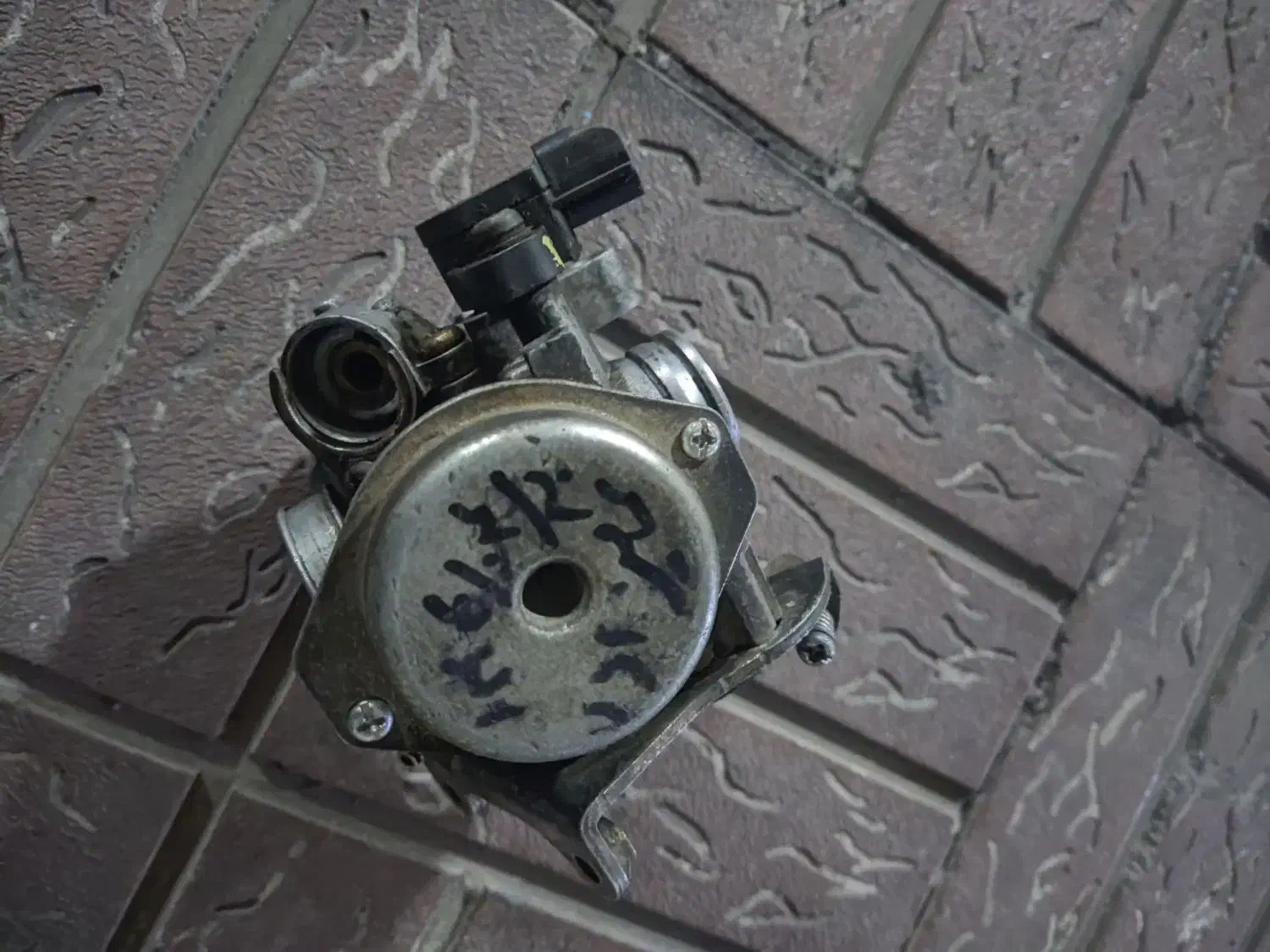 کاربراتور پاکشتی یاماها وینو اصلی ژاپنی|قطعات یدکی و لوازم جانبی|کرج, مهرویلا شمالی|دیوار