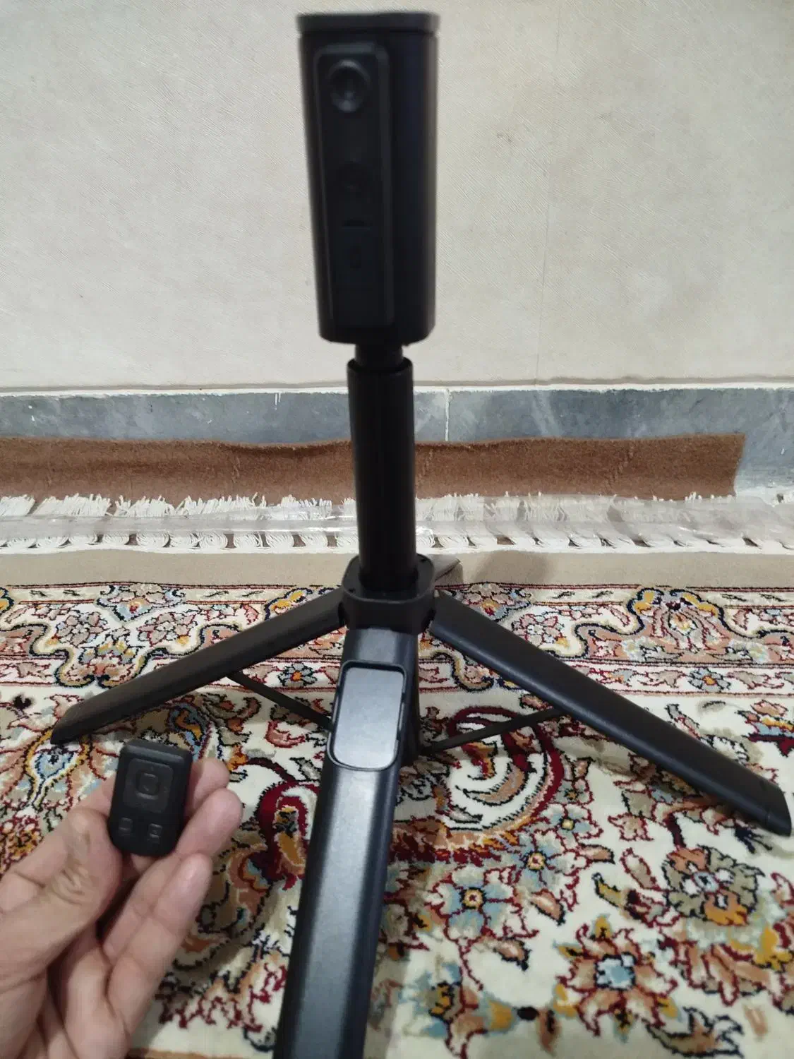 پایه گوشی و دوربین تمام دیجیتال|دوربین عکاسی و فیلم‌برداری|همدان, |دیوار