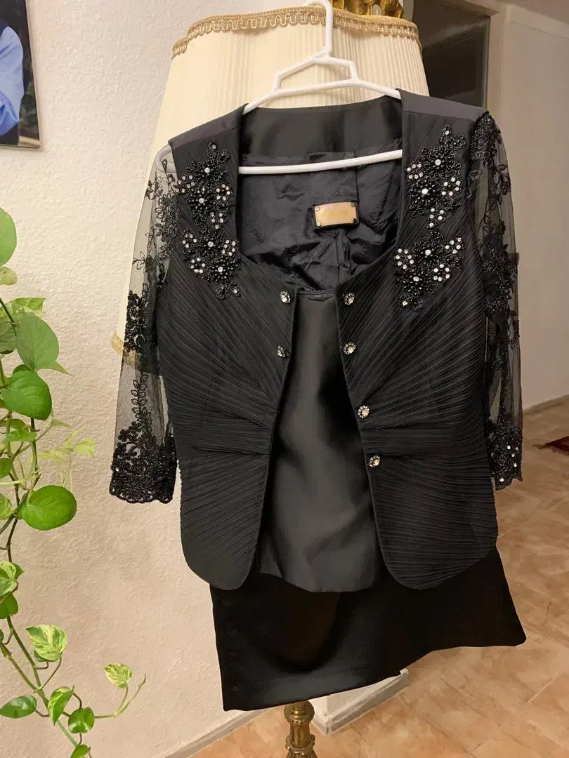 لباس مجلسی|لباس|سلمان‌شهر, |دیوار