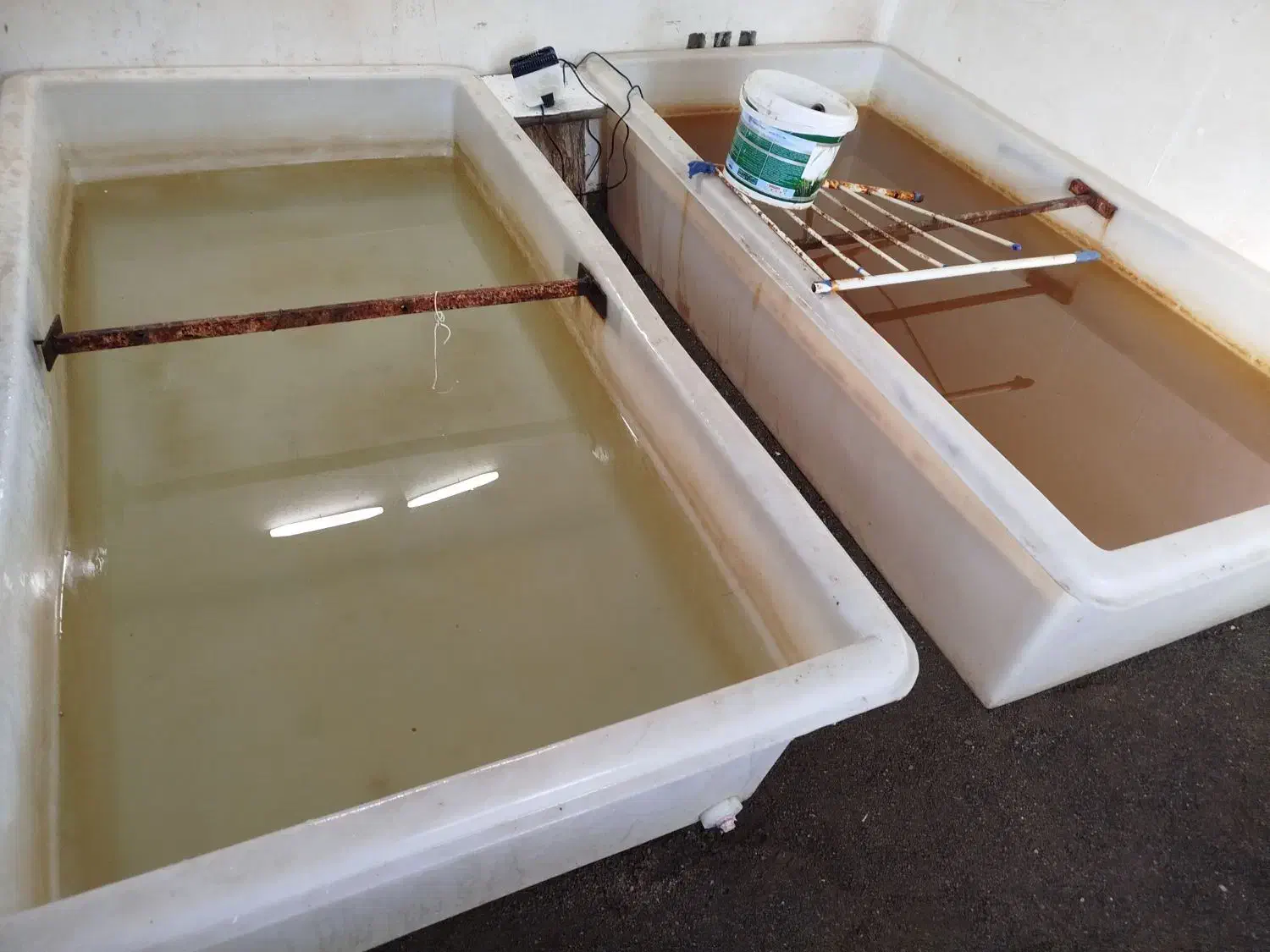 وان|ابزارآلات|قم, چهل درخت|دیوار