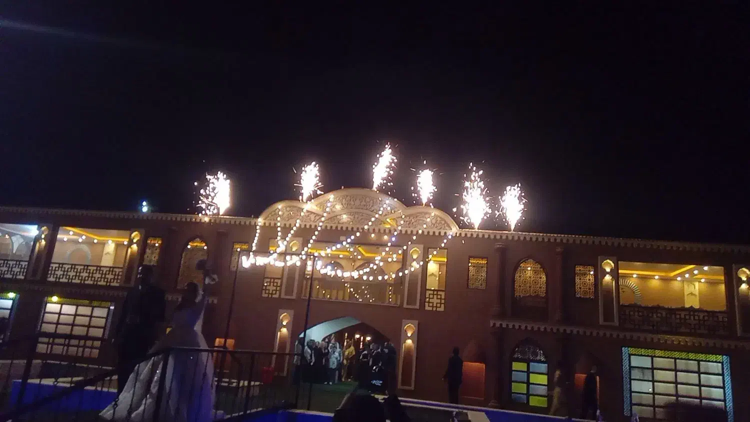 اجاره روزانه/باغ‌ویلا‌|اجارهٔ کوتاه‌مدت ویلا و باغ|اصفهان, فرودگاه شهید بهشتی|دیوار