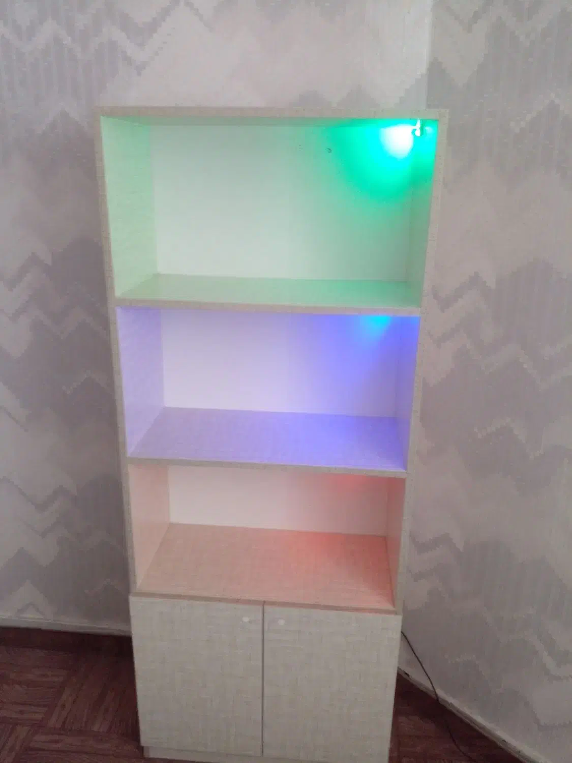 کتابخانه|کتابخانه، شلف، قفسه‌های دیواری|همدان, |دیوار