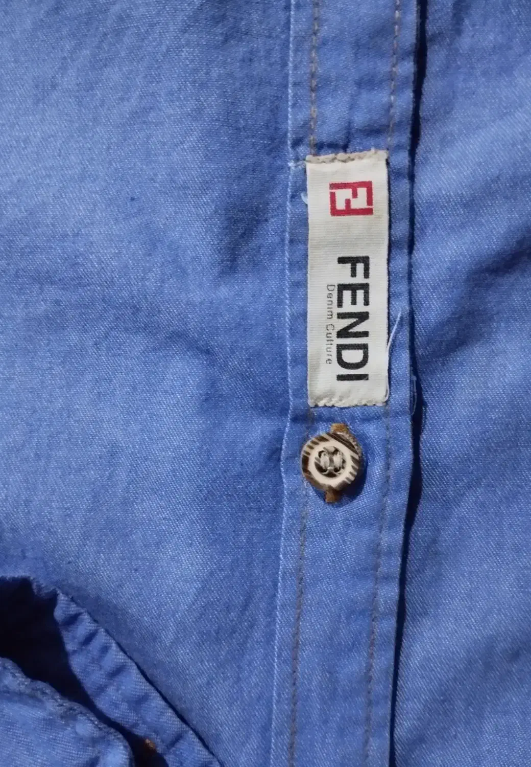 پیراهن مردانه|لباس|گرگان, |دیوار