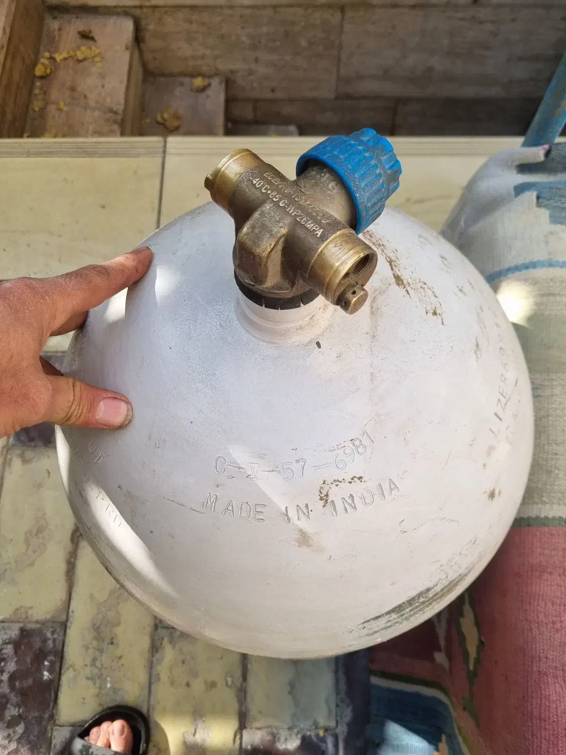 مخزن گاز خودرو اصل هند|قطعات یدکی و لوازم جانبی|اردکان, |دیوار