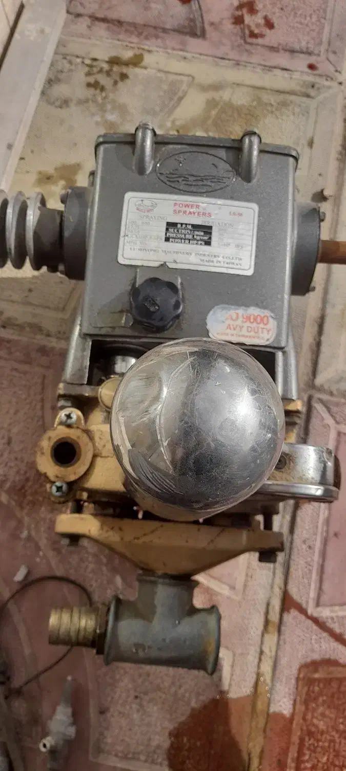 سمپاش تایوانی|ماشین‌آلات صنعتی|بروجرد, |دیوار