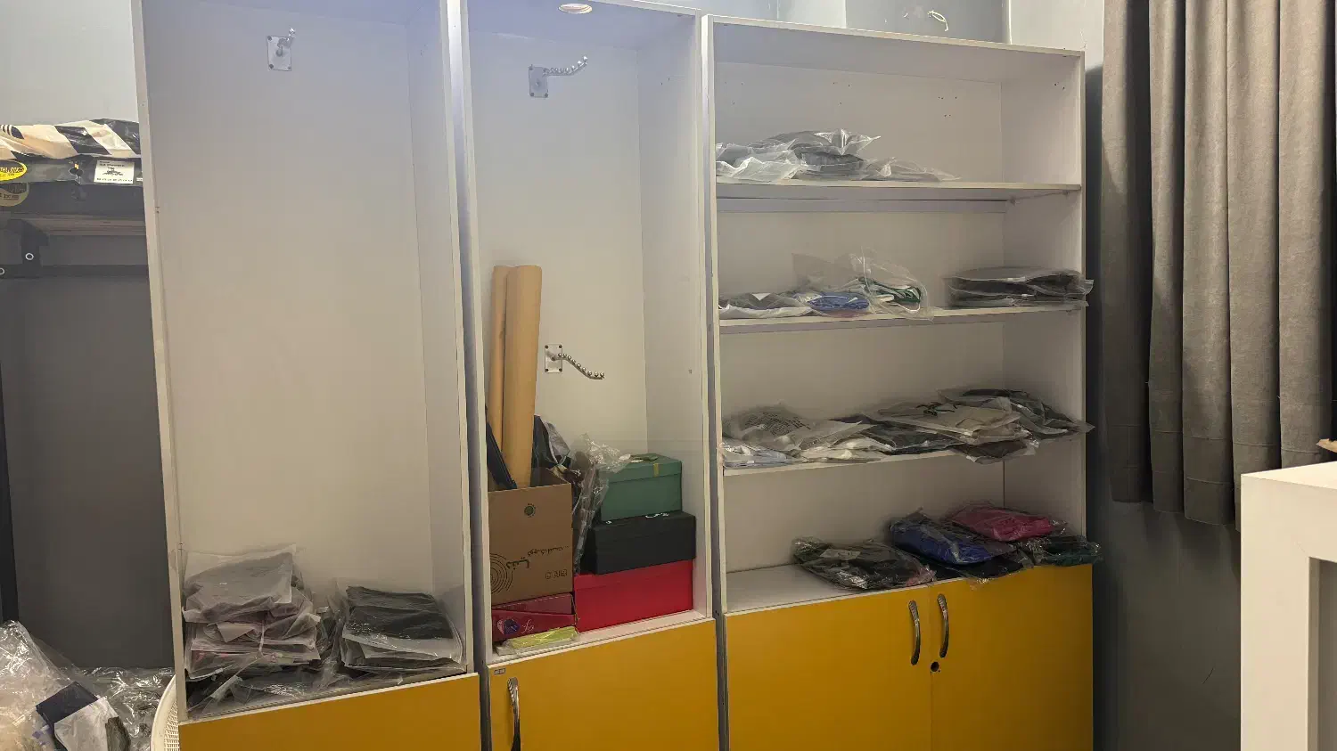 قفسه ام دی اف مناسب لباس|کتابخانه، شلف، قفسه‌های دیواری|ساوه, |دیوار