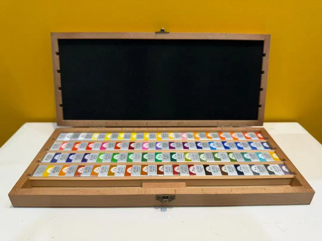 آبرنگ (۶۴) رنگ|لوازم التحریر|کاشان, زیدی|دیوار