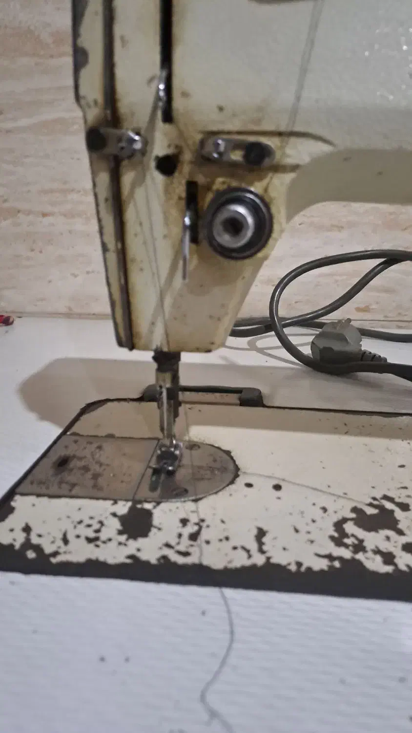 چرخ صنعتی خیاطی|ماشینآلات صنعتی|شفت, |دیوار