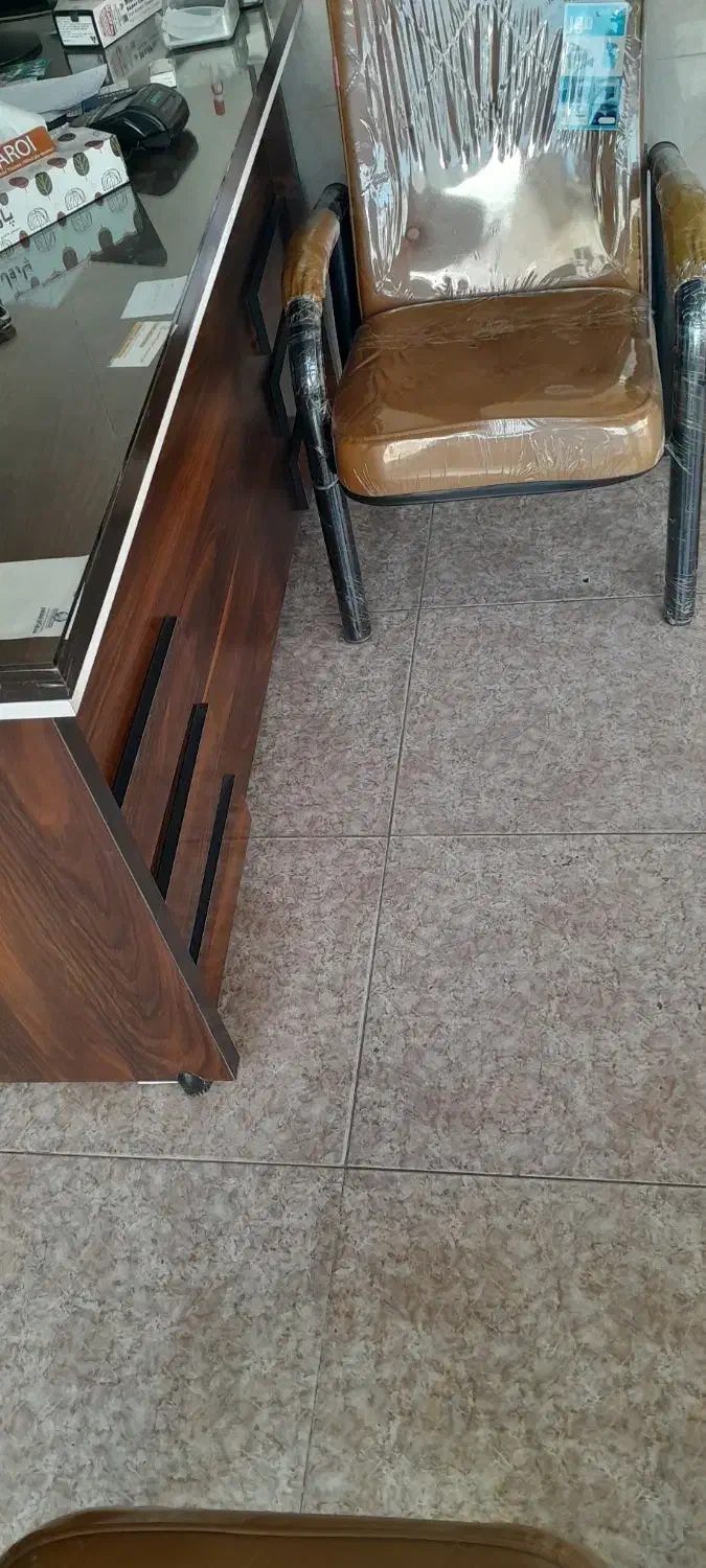 فروش میز وصندلی وکامپیوتر|صندلی و نیمکت|رشت, جانبازان|دیوار