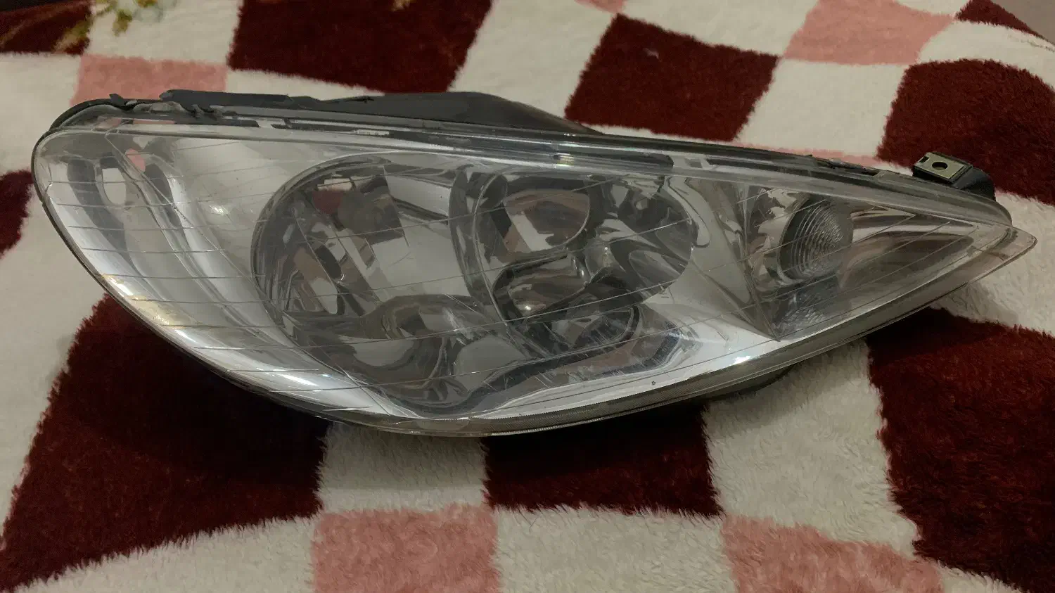 چراغ|لامپ و چراغ|میانه, |دیوار