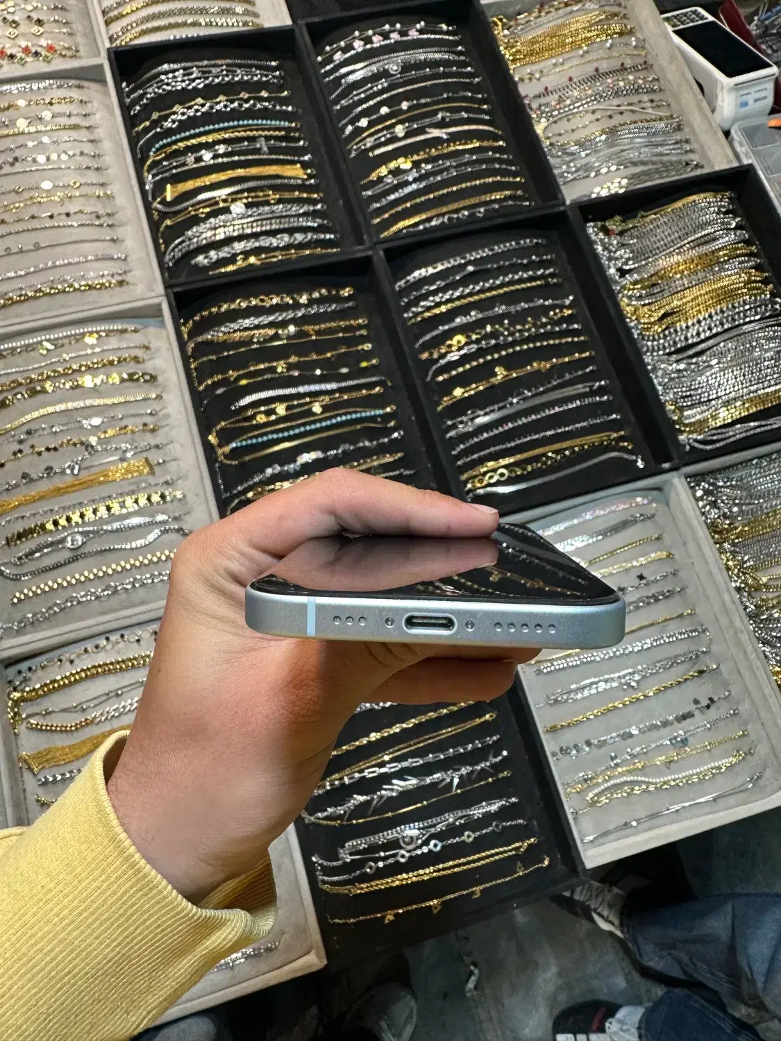 iphone 15 128G|موبایل|تهران, نازیآباد|دیوار