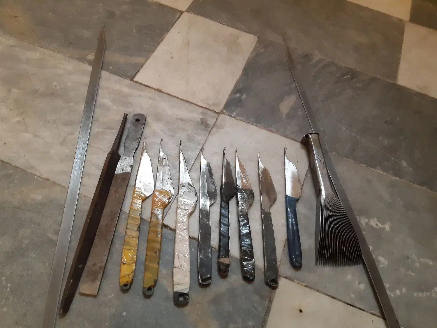 چاقوی فرش ۵۰ هزار|لوازم خیاطی و بافتنی|تبریز, |دیوار