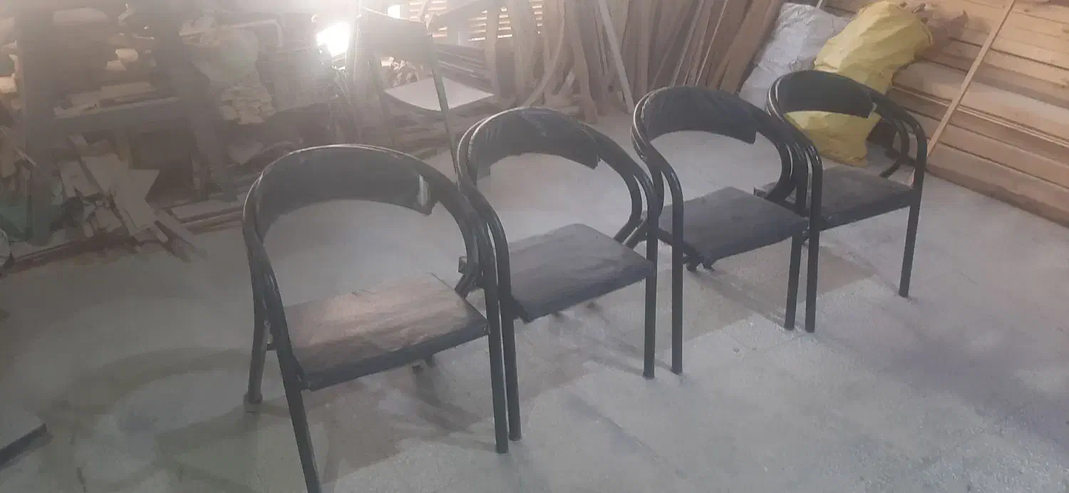 صندلی آهنی|مبلمان اداری|جاجرود, |دیوار