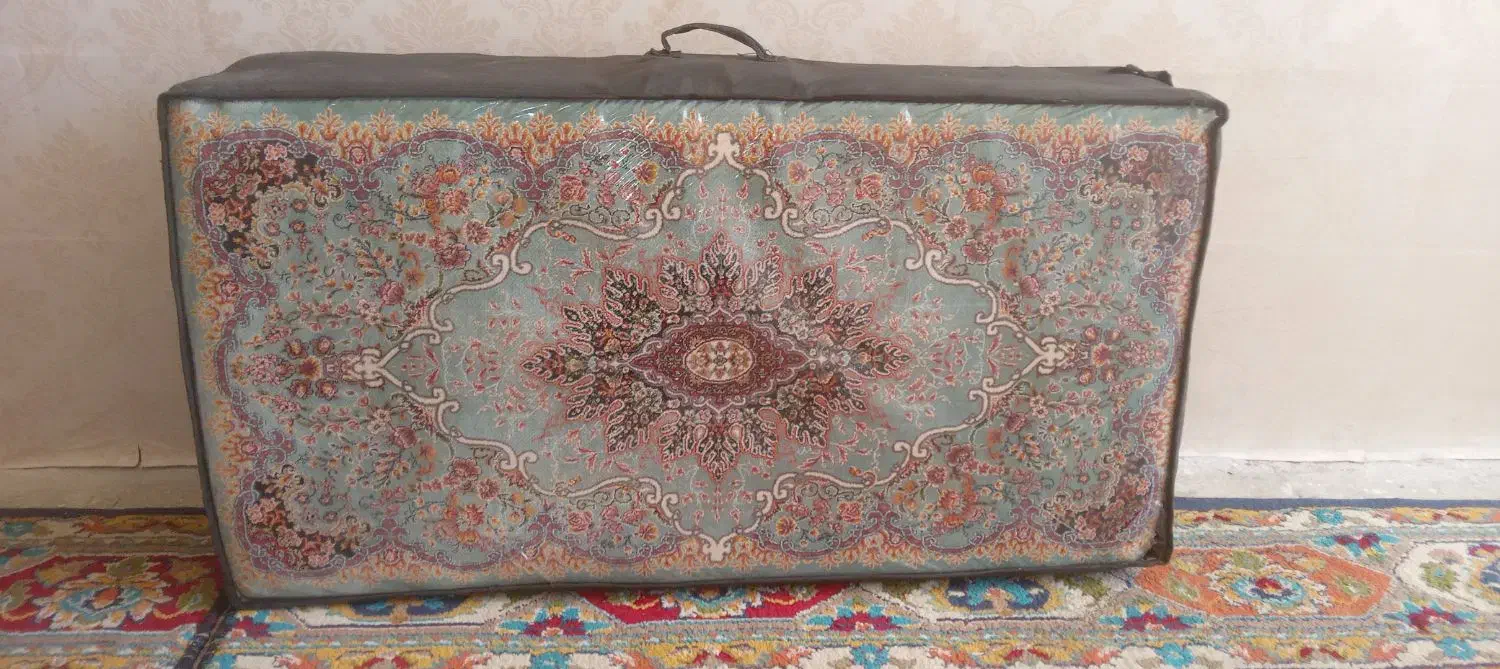 6جفت پشتی نو داخل کاور جنس درجه یک|پشتی|مرودشت, ابوذر جنوبی|دیوار