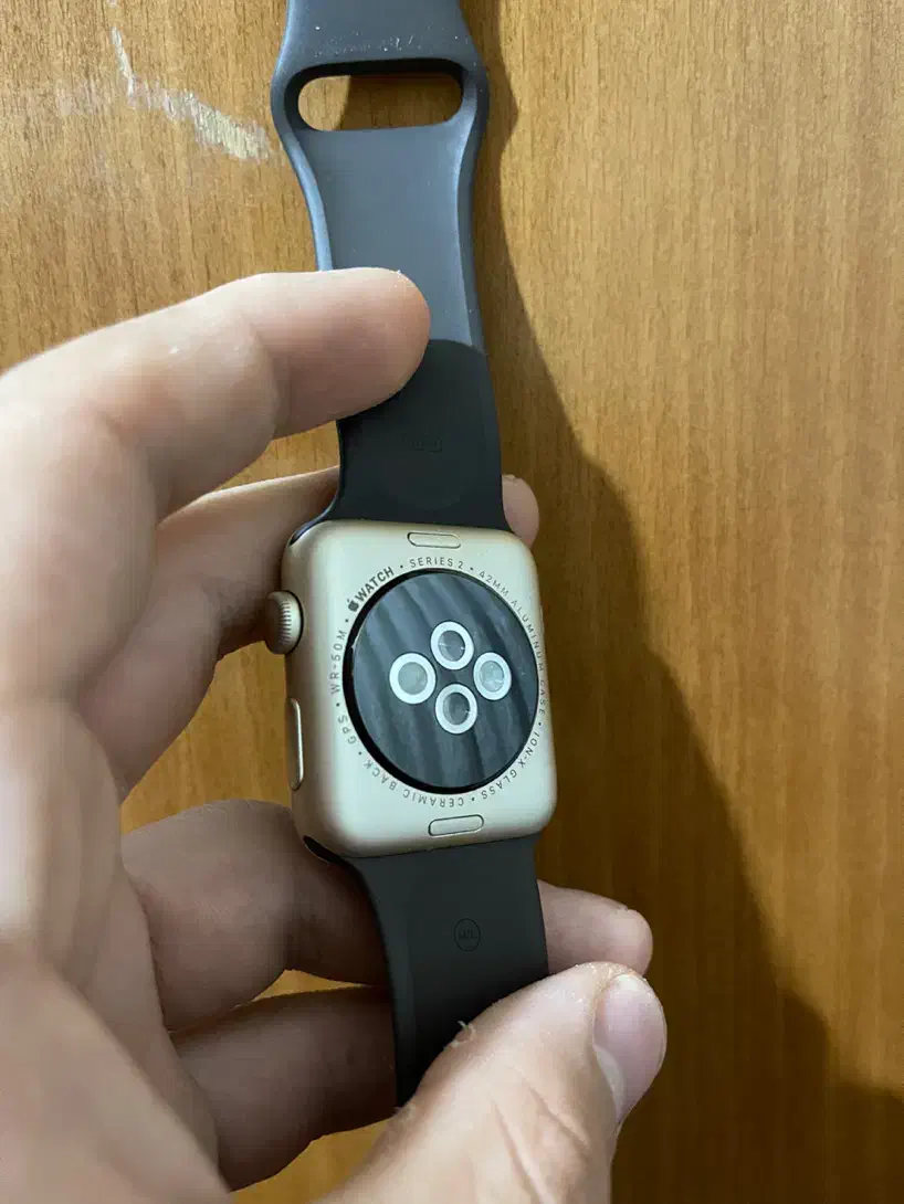 Apple Watch seri 2 42 mm اپل واچ سری ۲|ساعت|قم, بلوار امین و ساحلی|دیوار