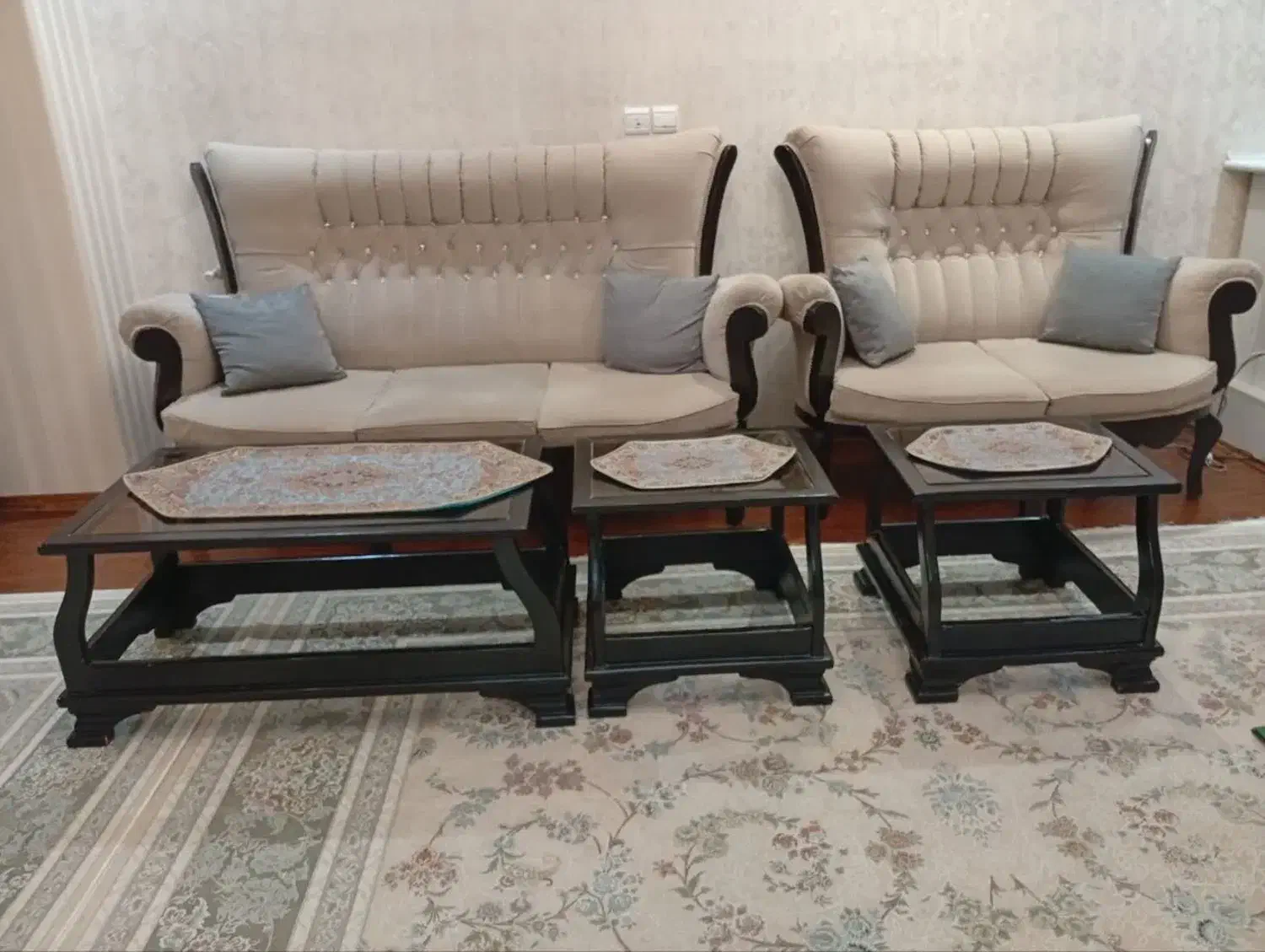 مبل|مبلمان خانگی و میز عسلی|زنجان, |دیوار