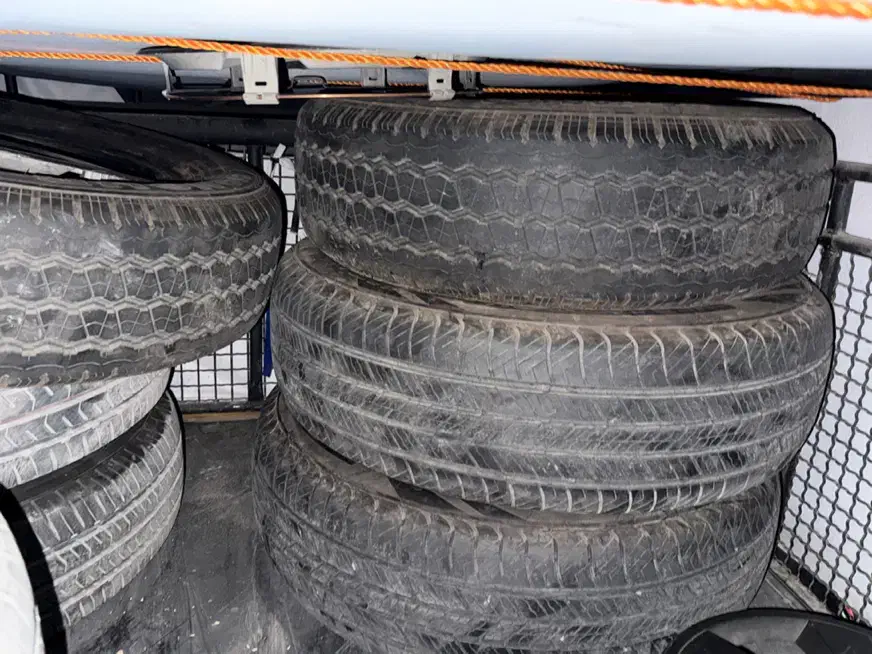 لاستیک مزدا وانت زیر صفری|قطعات یدکی و لوازم جانبی|هشتگرد, شهرک مهستان ۱|دیوار