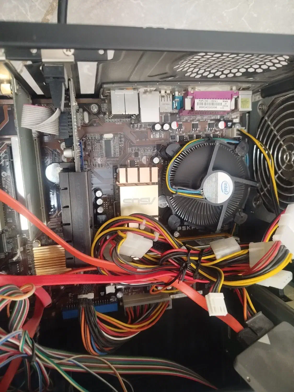 کیس کامپیوتر اداری و گیم|رایانه رومیزی|هشتگرد, فاز ۷ مهستان|دیوار