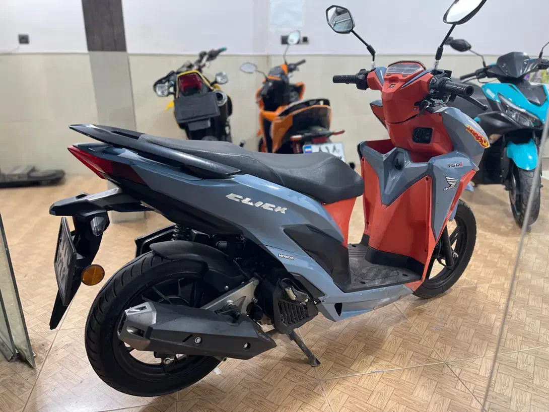 کلیک مدل ۱۴۰۱|موتورسیکلت|رفسنجان, |دیوار