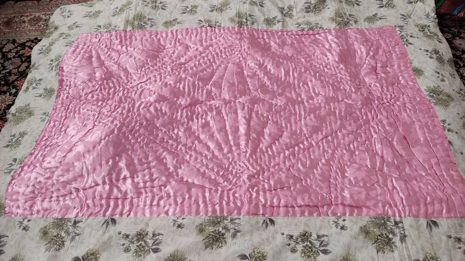 لحاف فروشی|رختخواب، بالش، پتو|بیرجند, |دیوار