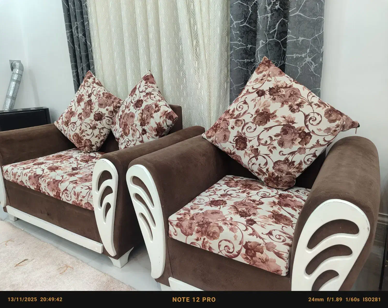 فروش یک دست مبل هفت نفره|مبلمان خانگی و میز عسلی|خشت, |دیوار