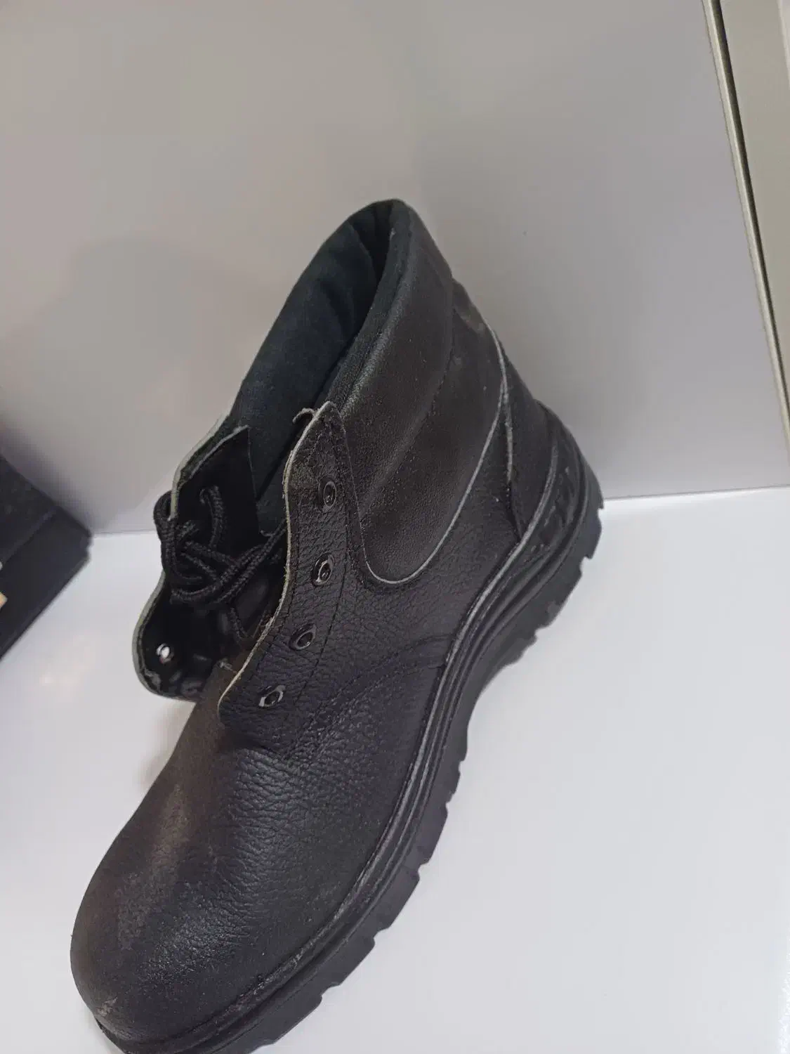 کفش کار|کیف، کفش، کمربند|صباشهر, |دیوار