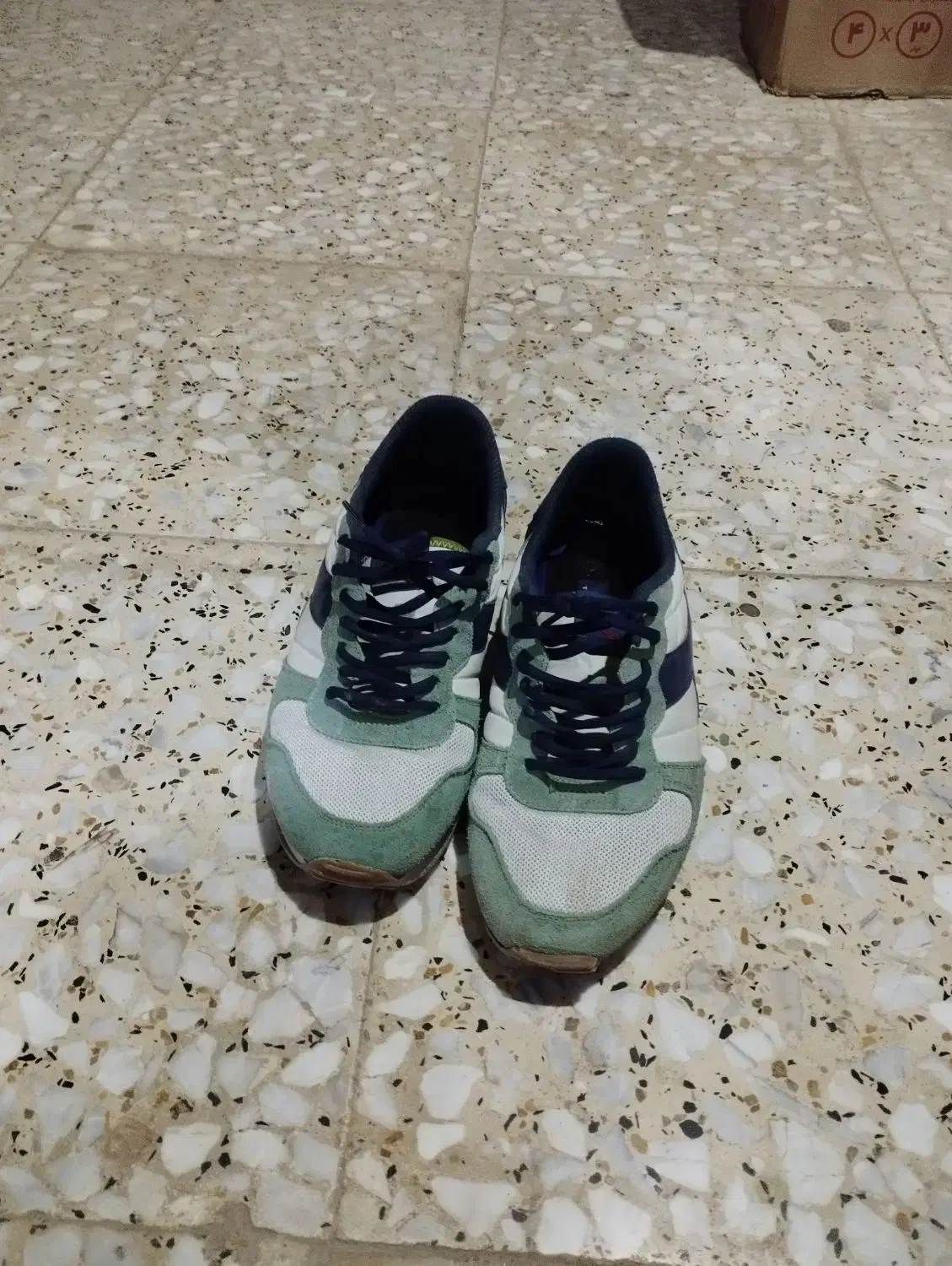 کفش تاناکرا|کیف، کفش، کمربند|کبودرآهنگ, |دیوار