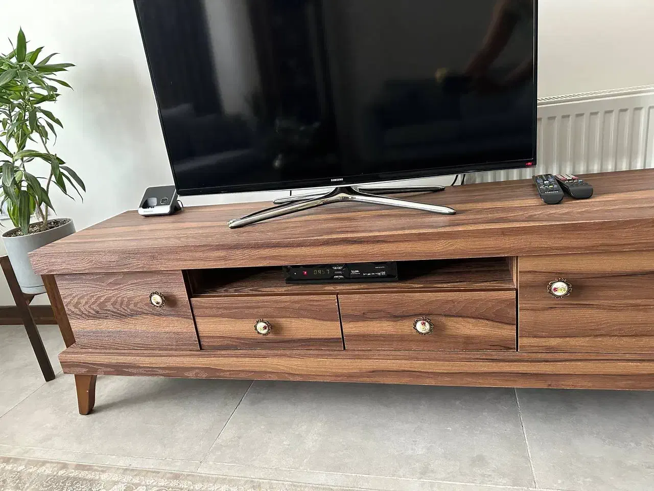 میز تلوزیون|میز تلویزیون|مشهد, دانشجو|دیوار