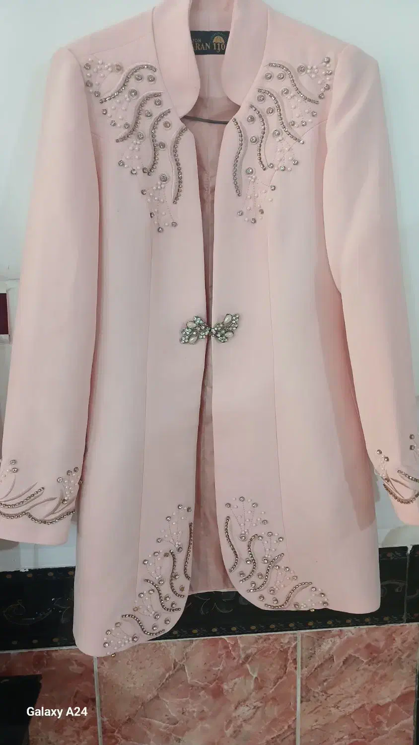 درحدنو|لباس|نورآباد, |دیوار