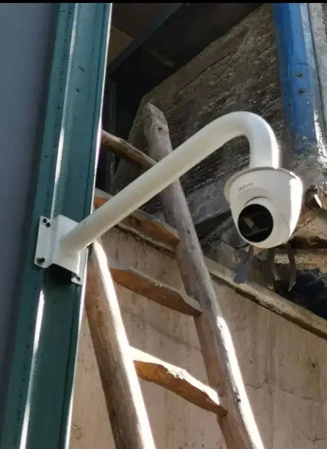 نصب دوربین مداربسته،دزدگیر و چشم،سیم کشی جک برقی|خدمات پیشه و مهارت|زابل, |دیوار